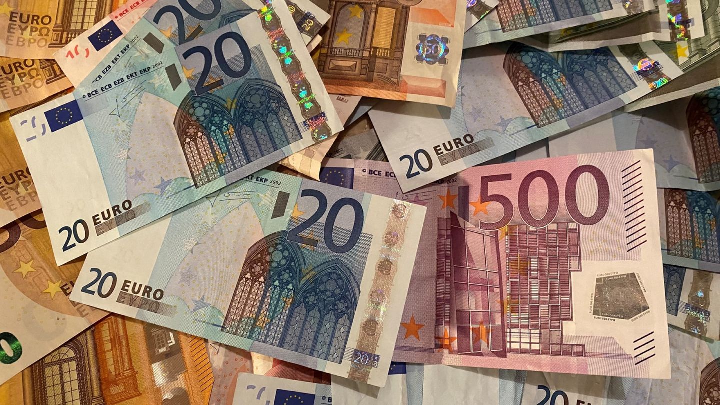 Eurooppalaiset hamstraavat nyt käteistä