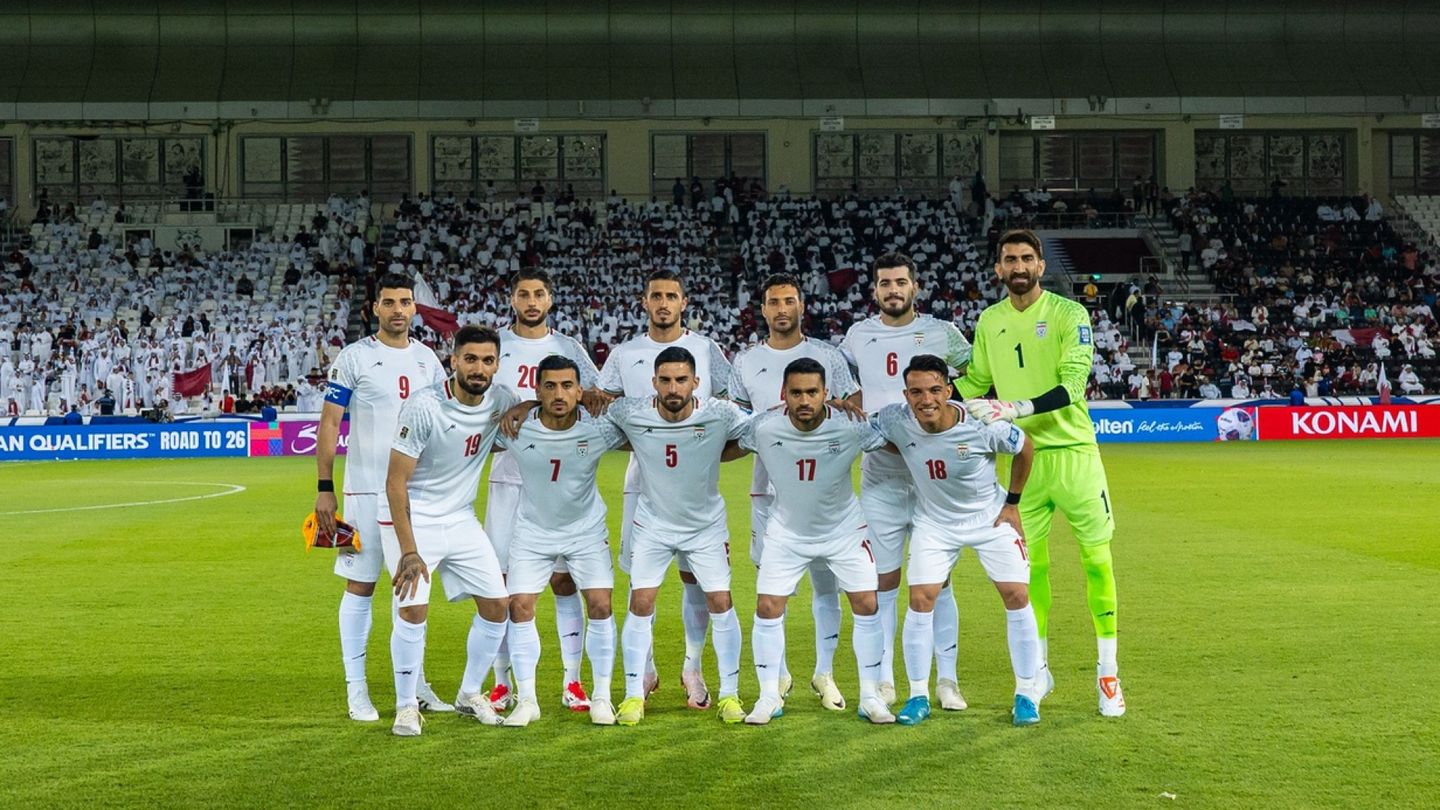 Iran's World Cup players get U.S. visas, but officials denied entry