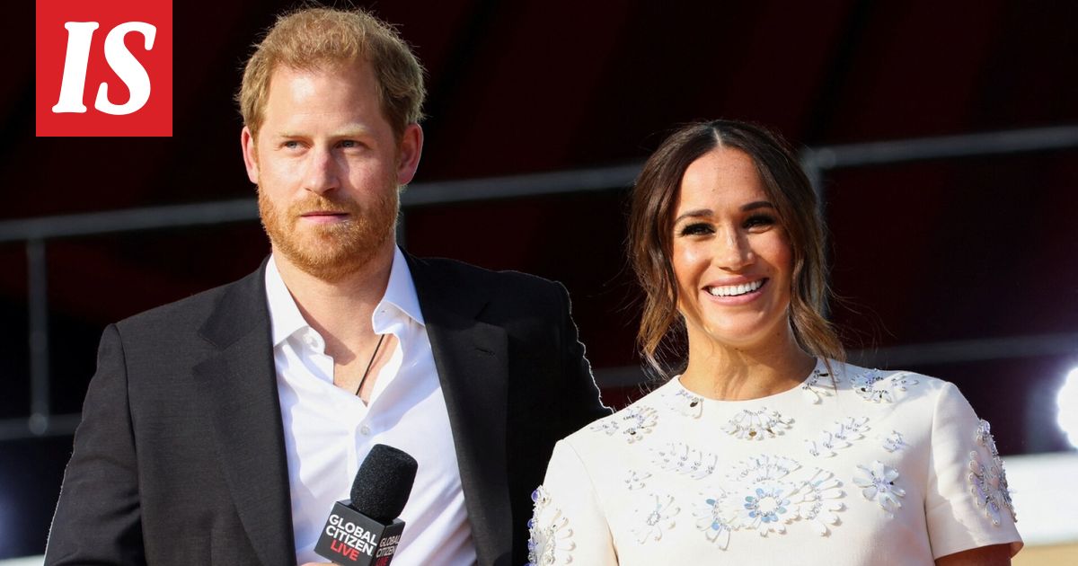 Harryn ja Meghanin ensimmäinen joulu laittoi perhesuhteet pipariksi – tämä kommentti radiossa leimautti raivon
