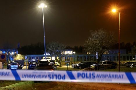 Poliisin mukaan ampuminen tapahtui koulun sisätiloissa.