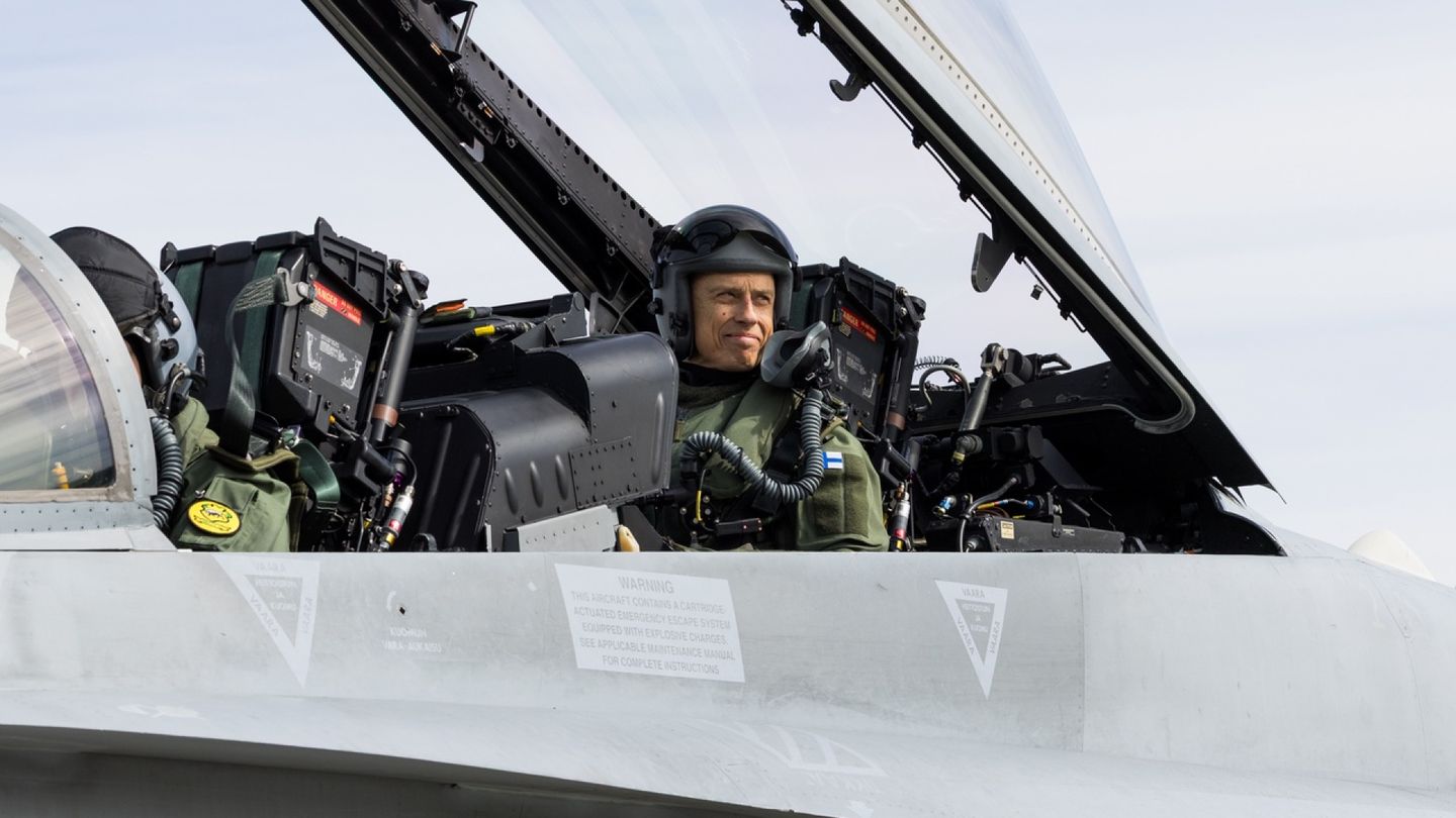 President Stubb's 'Top Gun' Fighter Jet Video Draws Comparison to Past Political Stunts