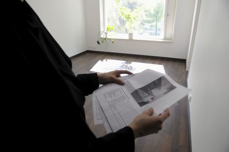 Hallitus esitti torstaina varainsiirtoveron alentamista ja ensiasunnon ostajien varainsiirtoverovapauden poistamista. 