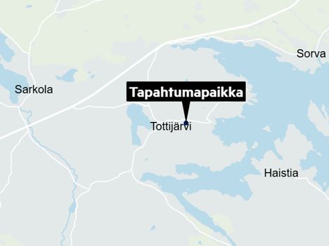 Nokian Tottijärven Hämyslavalla ammuskeltiin lauantai-iltana. 