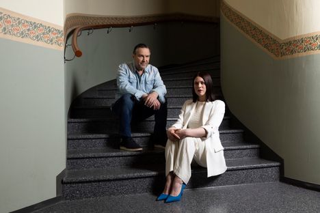 Aaron rakasta Marianna Kurkea esittää Oona Kare.