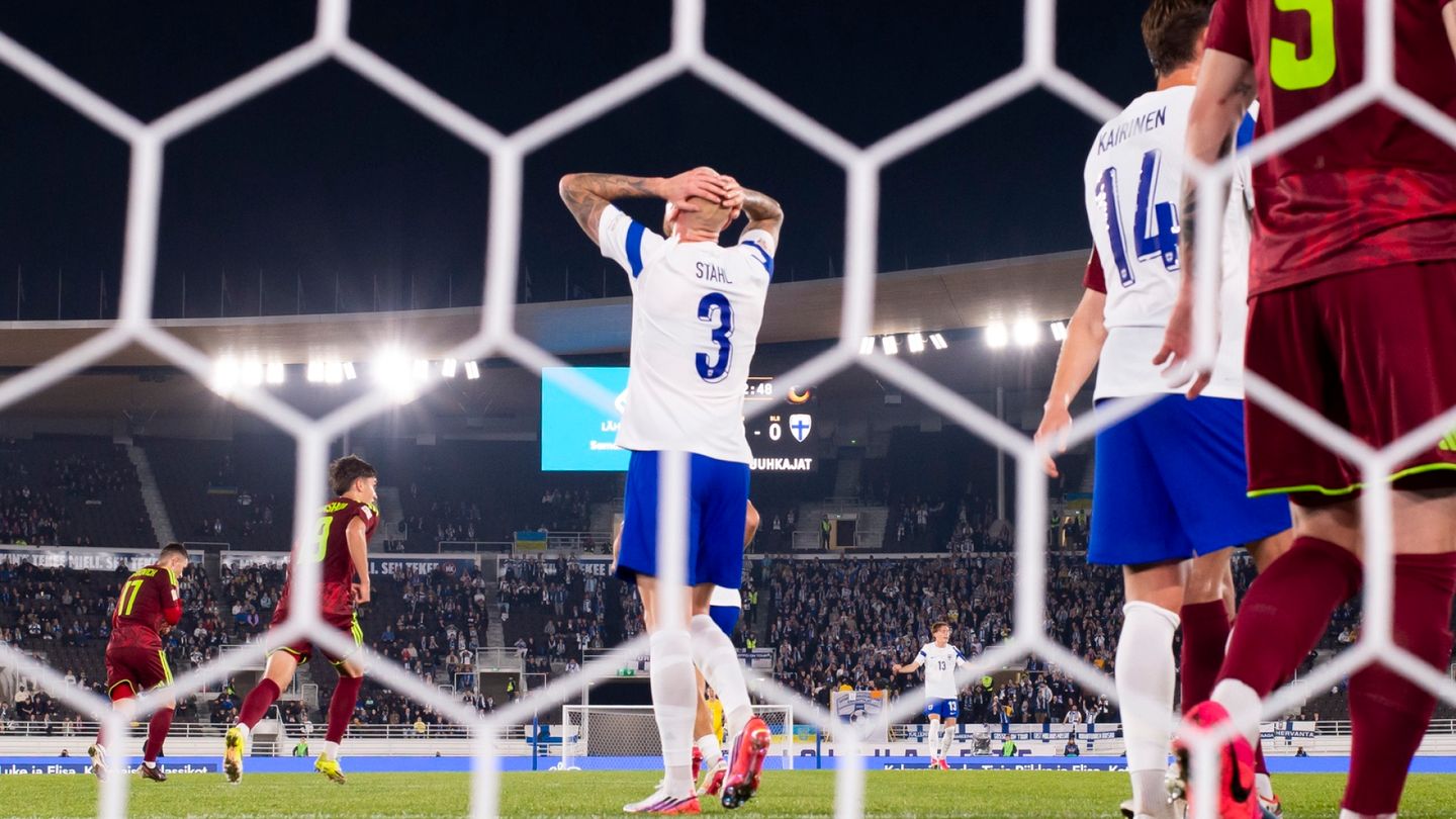 Huuhkajat on sekaisin – nämä viisi asiaa ovat pielessä