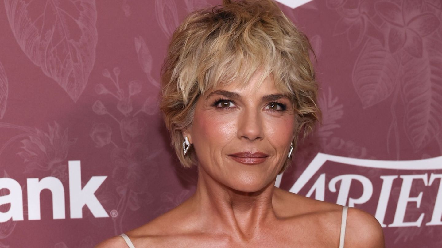 Lentokoneessa riehunut Selma Blair rikkoi hiljaisuuden