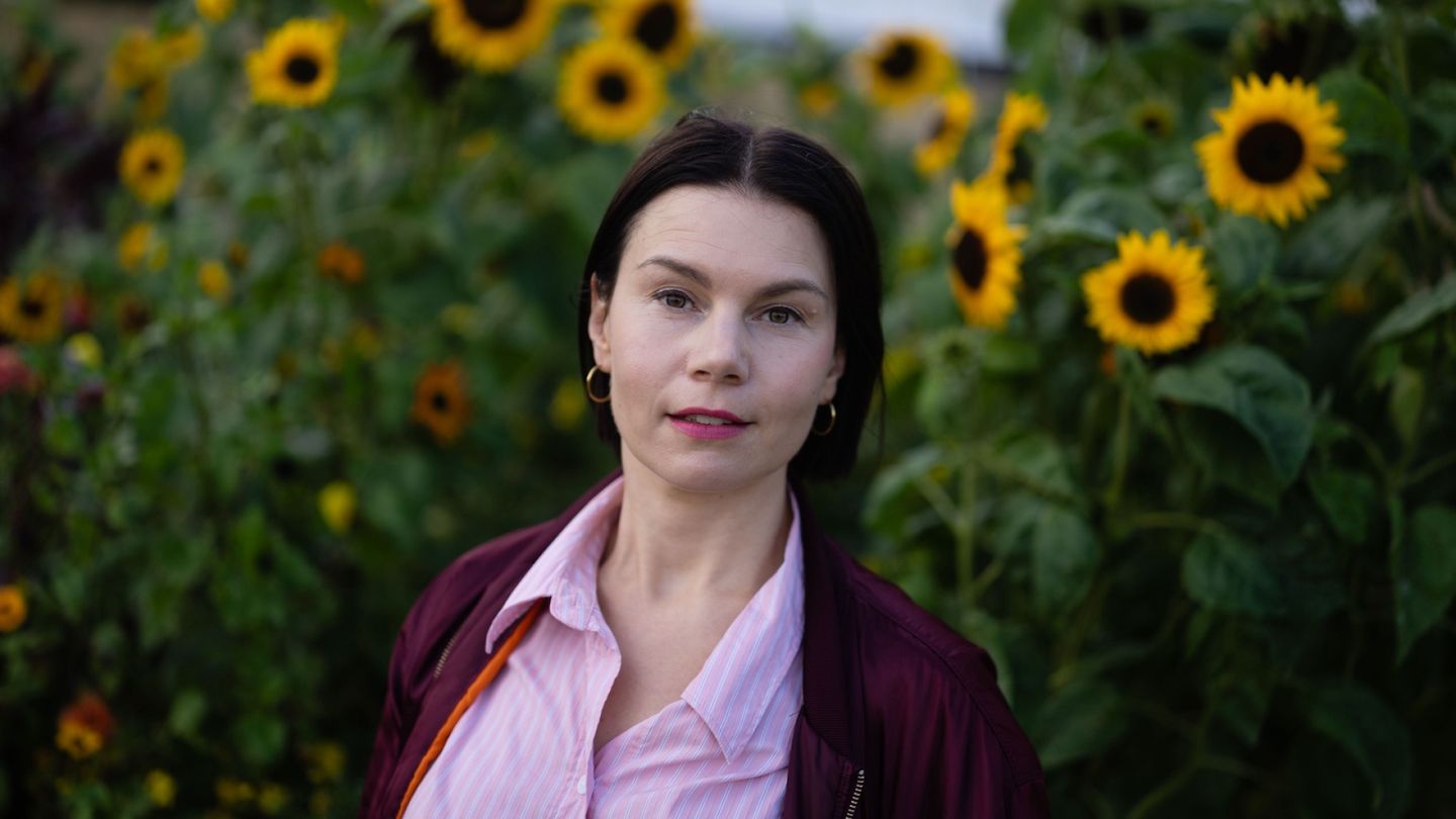 Puheenvuoro | Ahdistus nähdään liian usein yksilön ongelmana, sanoo psykoterapeutti Emilia Kujala