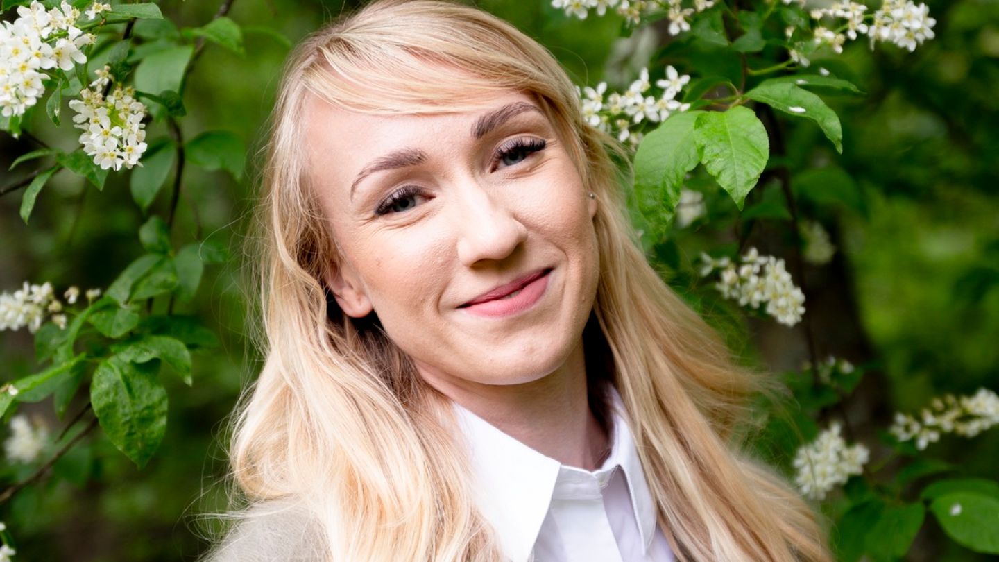 Laura Moilanen sống cùng hai con, chia sẻ cuộc sống không như kế hoạch ban đầu