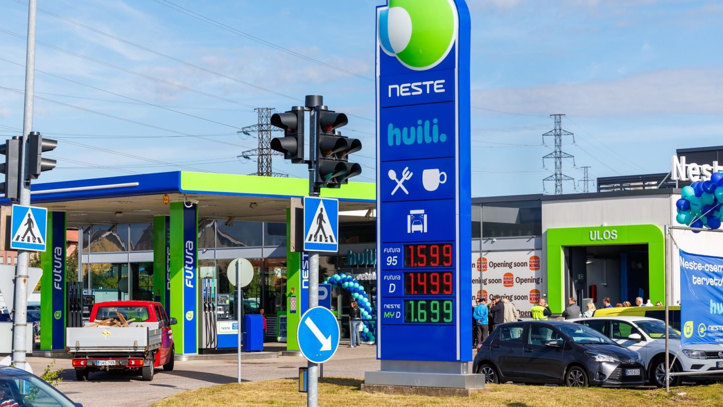 Neste Reports Record Profit, CEO Cautions on Production Limits