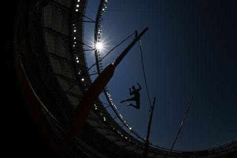 Asiantuntija Lauri Hollo hämmästelee yleisurheilun MM-kisojen ...