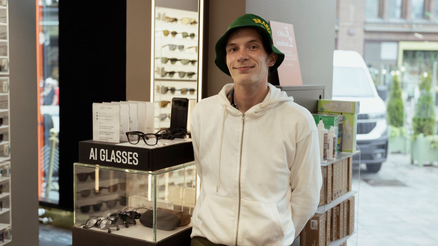 Helsinki residents worry about secret filming with smart glasses