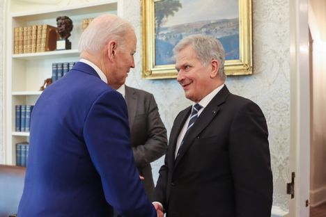 Niinistö se reunió con el entonces presidente de Estados Unidos, Joe Biden, en la Casa Blanca el 4 de marzo de 2022.