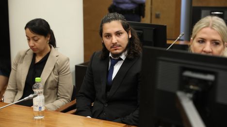 Milan Jaffin mukaan uutisoinnin myötä hänen turvallisuustilanteensa Irakissa muuttui. Kuva on otettu Helsingin hovioikeudesta vuonna 2024, kun oikeudessa käsiteltiin katujengien välistä ampumista.