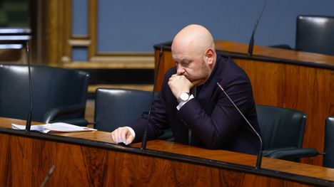 Sdp:n kansanedustaja Joona Räsänen Eduskunnassa 13. toukokuuta.