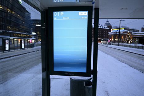 Lakko seisautti junien, metrojen ja raitiovaunujen kulun Helsingissä 14. joulukuuta.