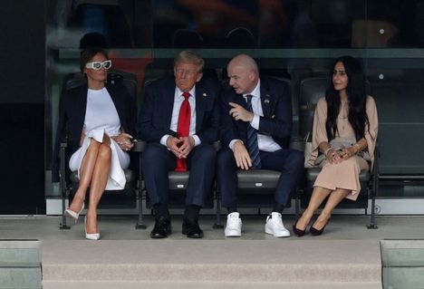 Valkoisen Talon Mukaan Trampin Jarkojen Turvotuksen Eiheuttaa Kroninen Raskimoiden Vajaatoiminta, Joka Ei Ole Pahalatuinen.