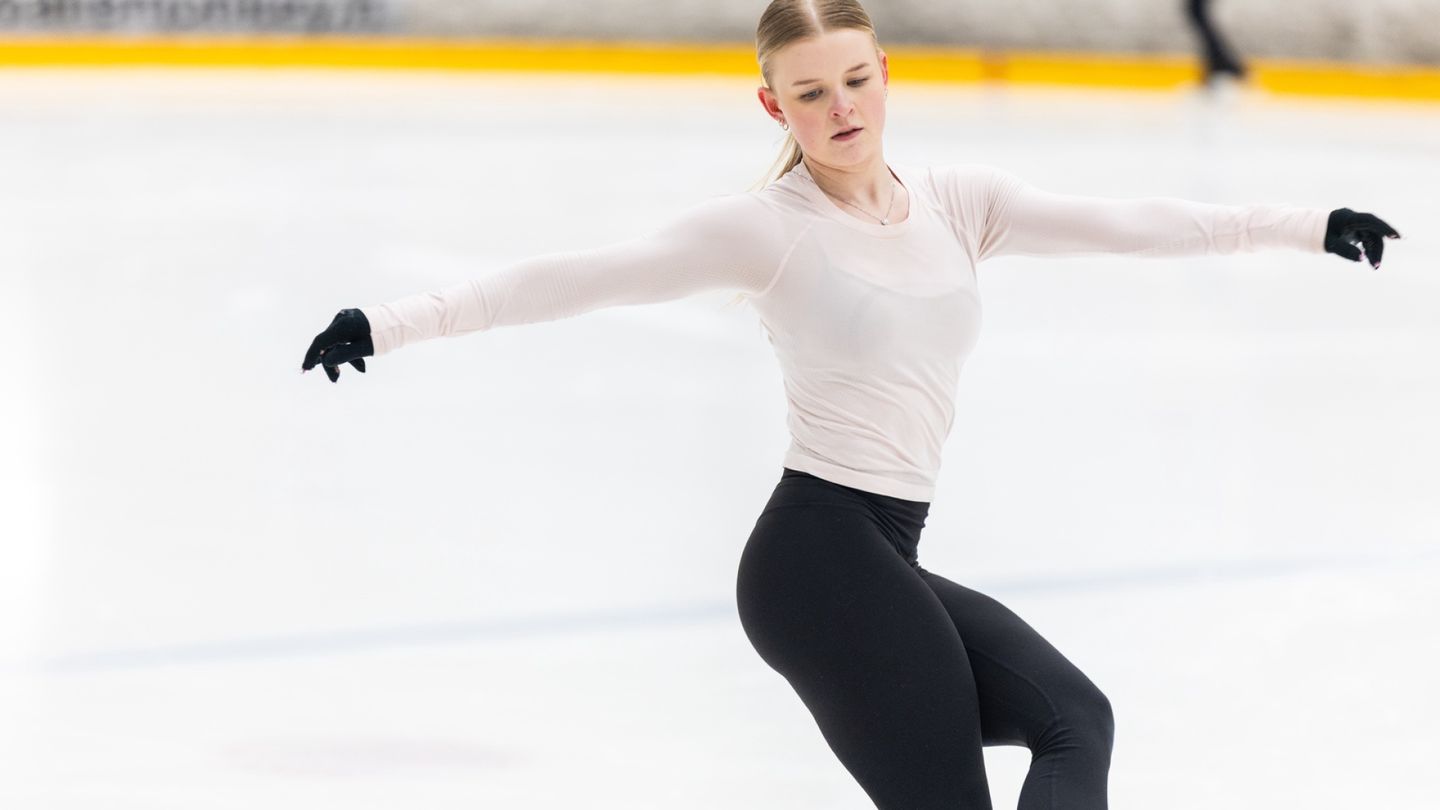 Finnish figure skater Nella Pelkonen ends career at 21