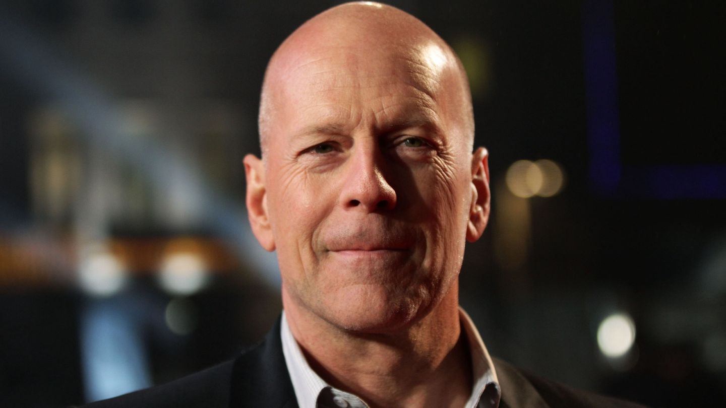 Dementiaa sairastava Bruce Willis osallistui tyttärensä häihin – herkkä kuva julki