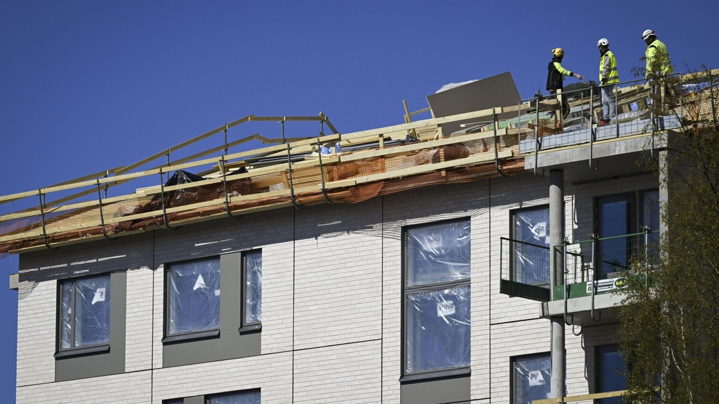 Work-based immigration decreased, especially in military and construction sectors