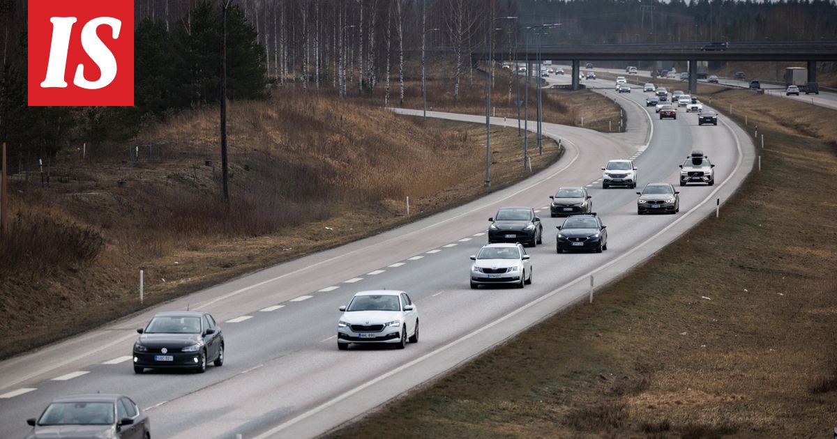 Pääsiäisen paluuliikenne alkaa – tässä ruuhkahuiput