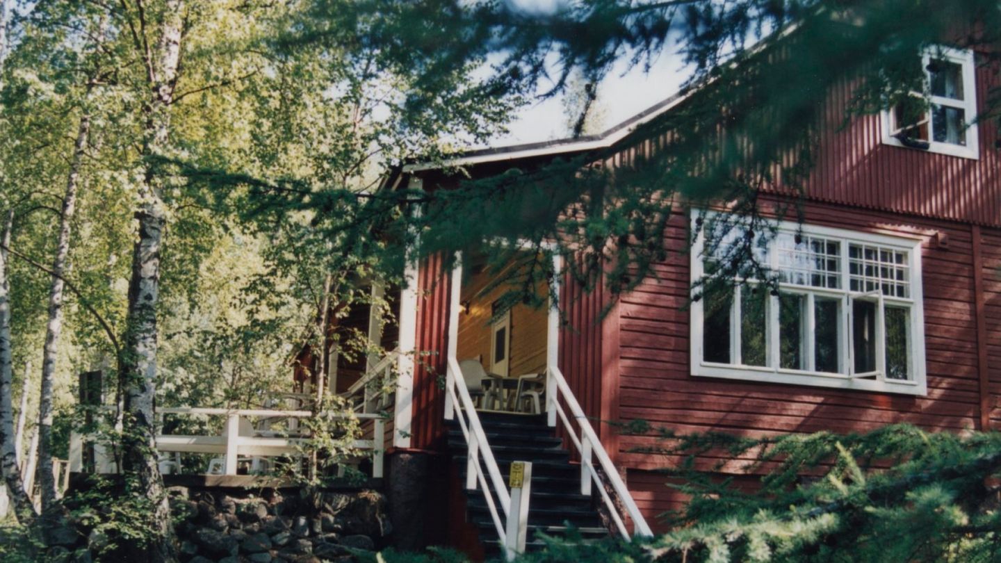 Former Employees Take Over Cafe Operations at Helsinki's Maunulan maja
