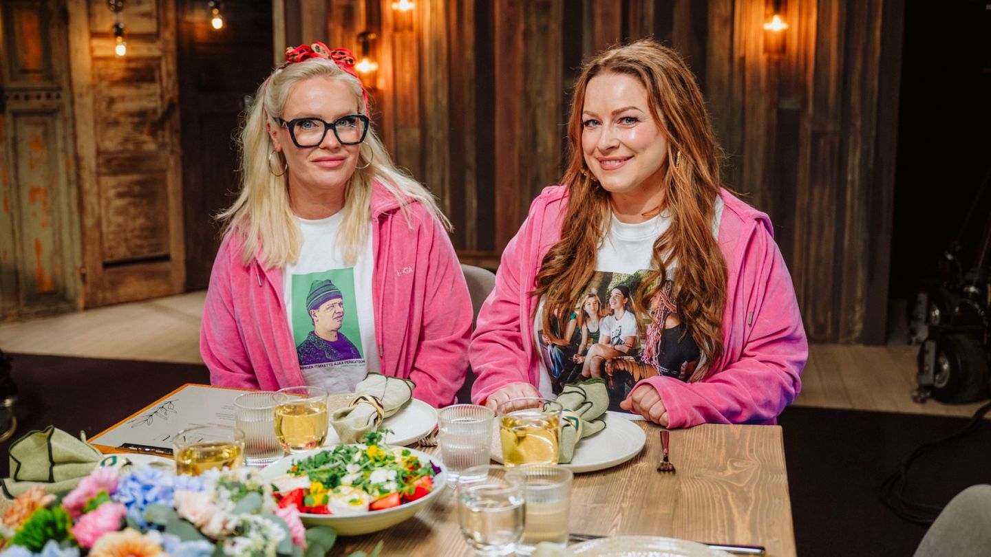 Spede Pasanen pyysi säärtä ja rintaa näkyville – Nylon Beat näpäytti