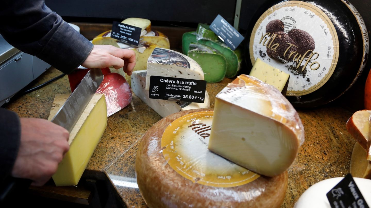 Climate Change: France Eases Regulations for Well-Known Cheeses