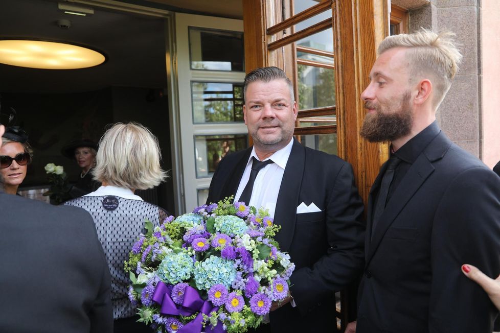 Hanna Riikka Siitonen Siunattiin Viimeiselle Matkalleen Ilta Sanomat
