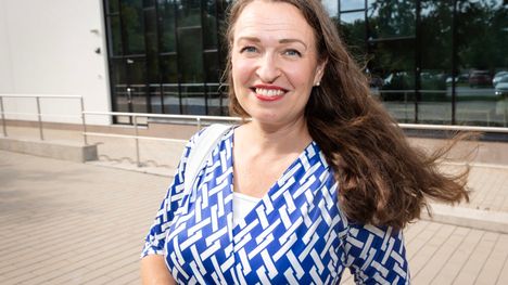 Pirkanmaalaisittain korkeimmat kunniamerkit saavat tänä vuonna kunta- ja alueministeri Anna-Kaisa Ikonen (kuvassa), teollisuusneuvos Markus Mattsson ja oikeusneuvos Kari Tornikoski.