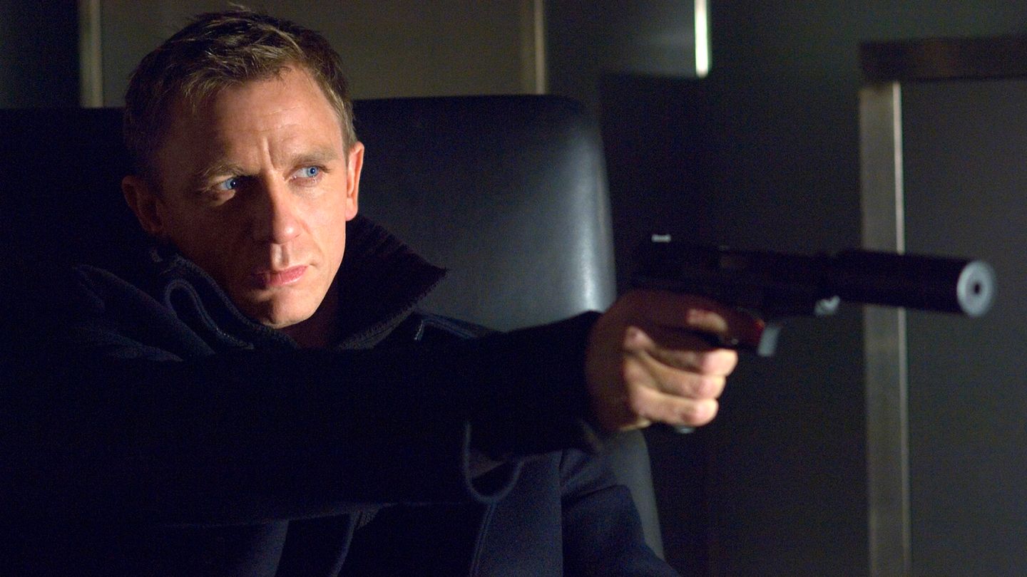 James Bond's Former Casting Director: Character Must Remain Male and White