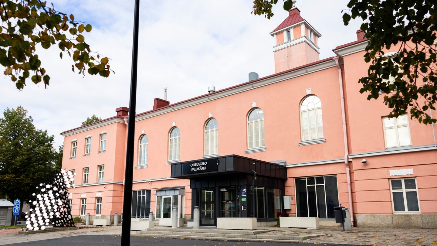 15-vuotias poika joutui onnettomuuteen – naisopettaja, 45, käytti törkeästi seksuaalisesti hyväksi