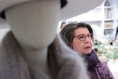 vakioasiakas-odottaa-lis-tietoja-by-pia-sin-vaatteista