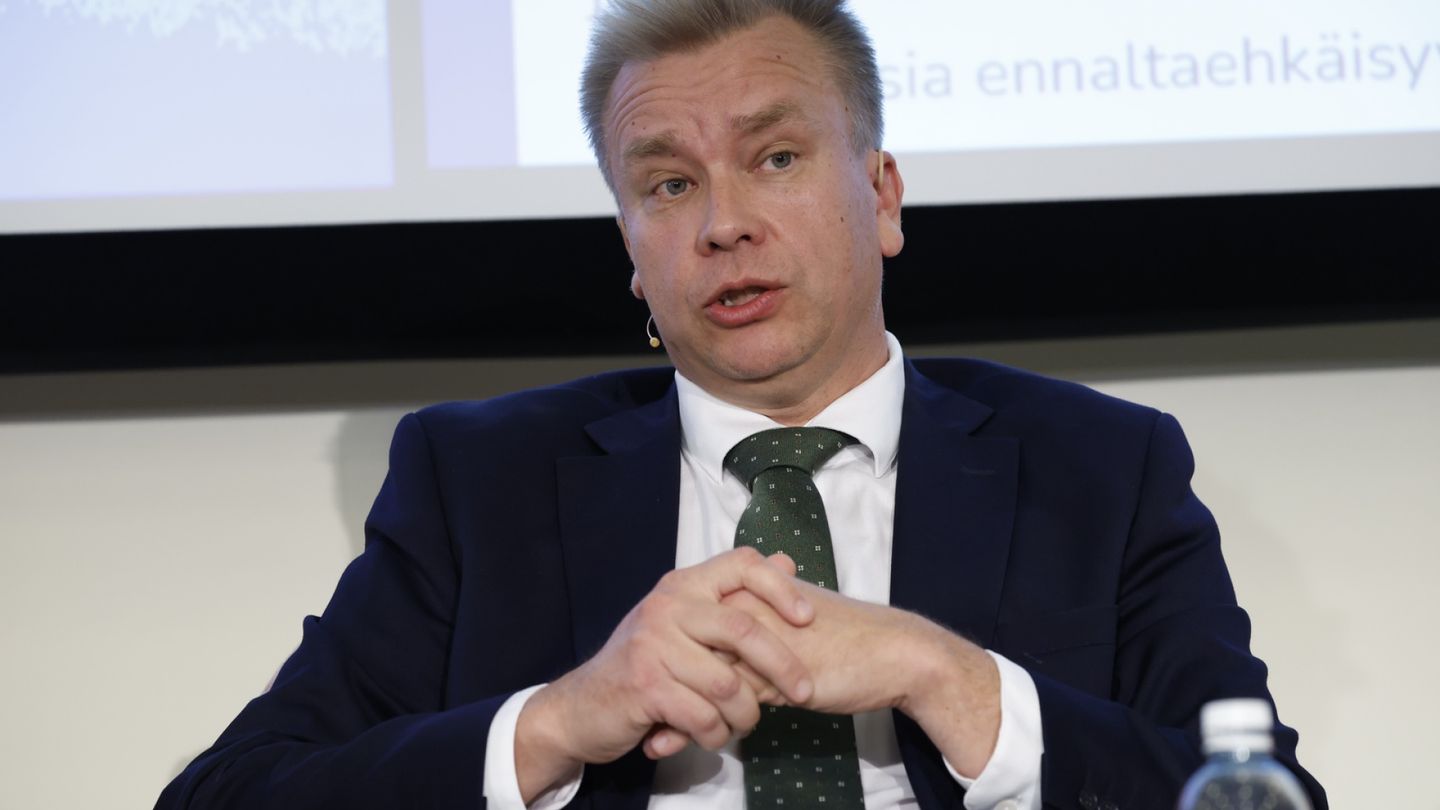 Kaikkosen nimissä lähetetään ”liian kohteliaita” huijausviestejä