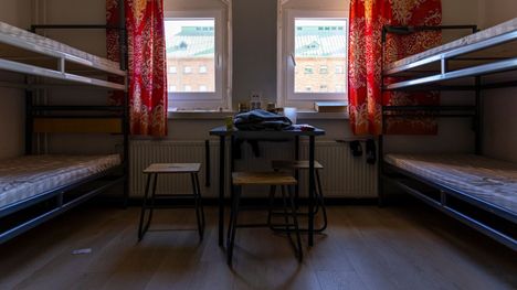 Ensimmäinen järjestelykeskus on ollut tarkoitus perustaa Joutsenoon. Kuva Joutsenon vastaanottokeskuksesta.