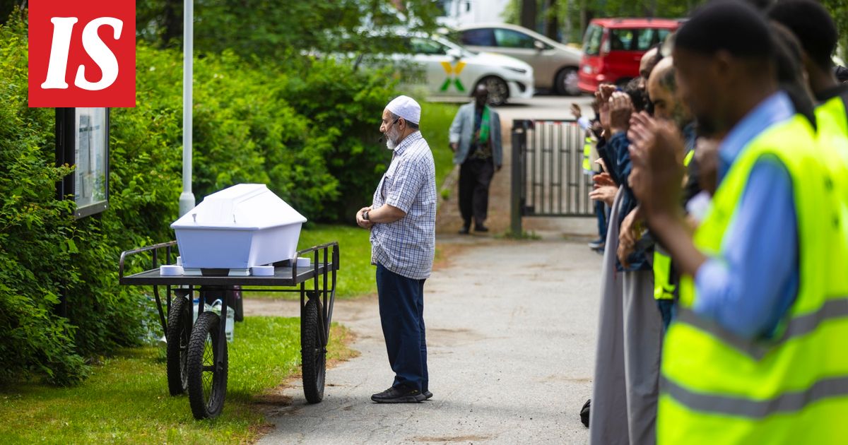 Bussin alle kuolleen lapsen kohtalo koskettaa koko muslimi­y