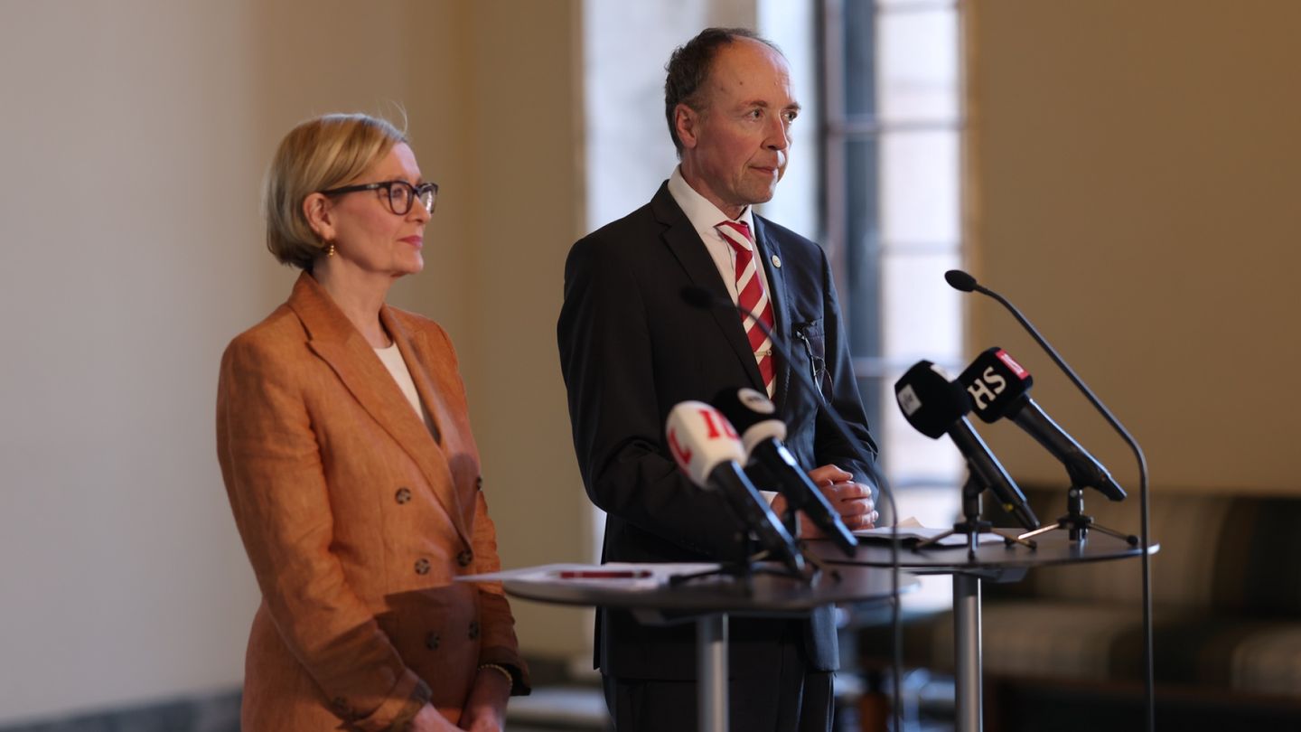 Tällaisia outoja merkkejä kansanedustajien kodeista on löytynyt