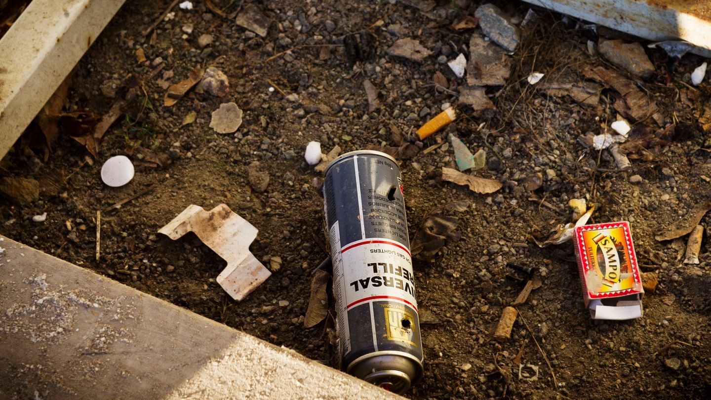 Father recounts horror as deodorant inhalation stops 12-year-old's heart; older brother saves him