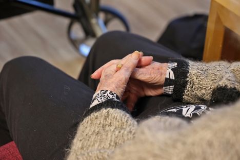 Ihon ikääntymiseen liittyvissä muutoksissa havaittiin piikki jo 44 vuoden iässä.