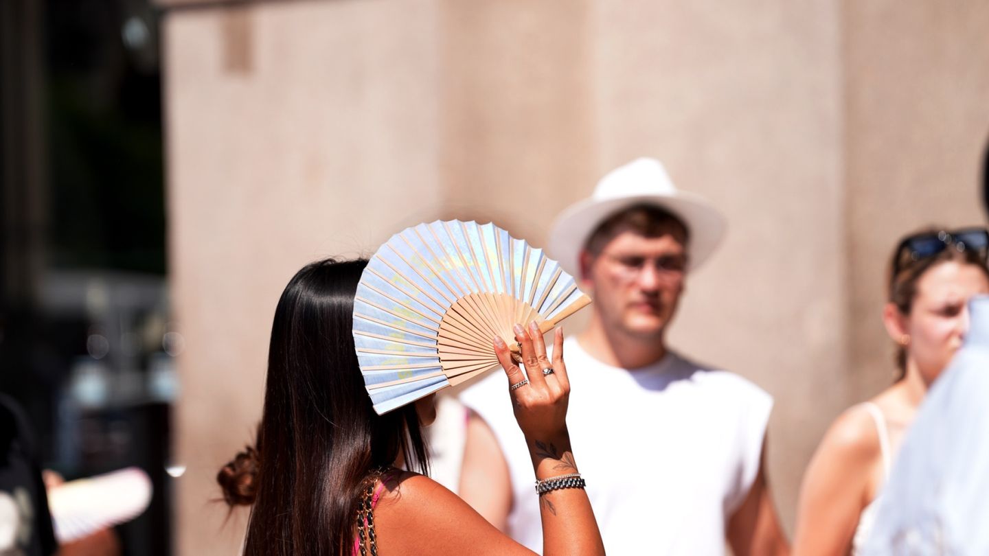 Italy issues highest heat warning for major cities amid intensifying heatwave