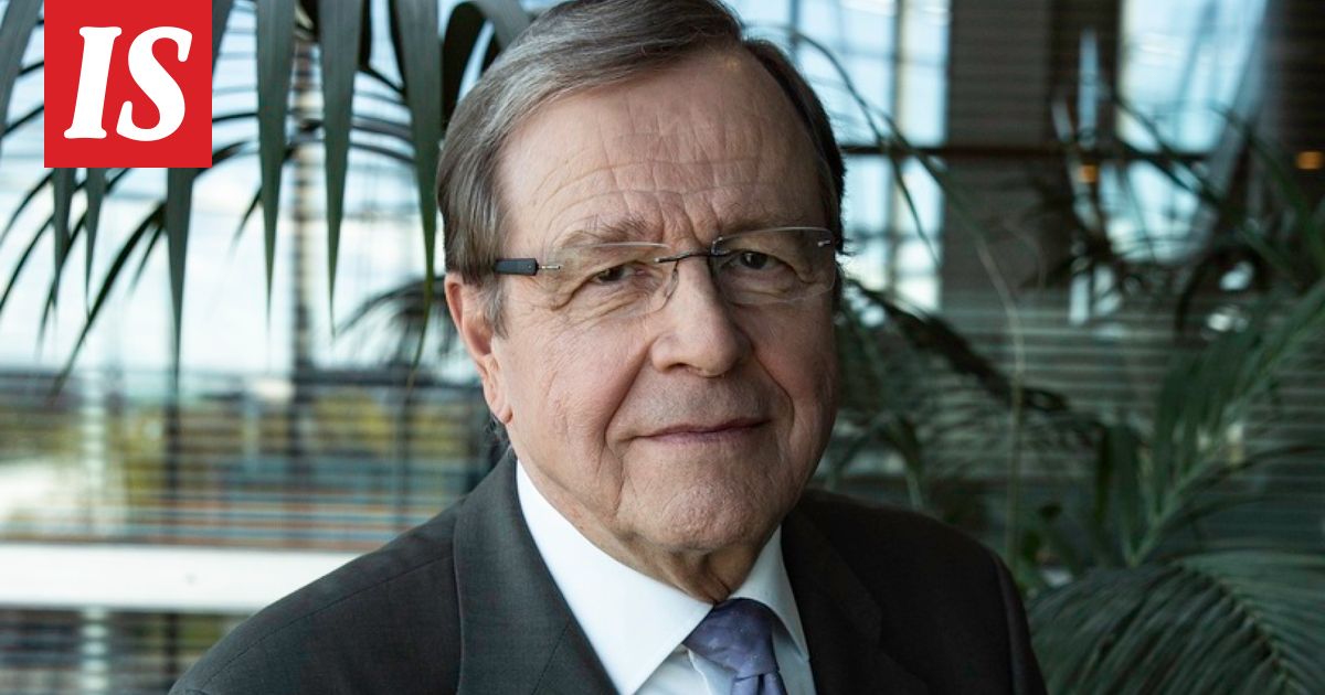 Näin somessa reagoidaan Arvi Lindin kuolemaan