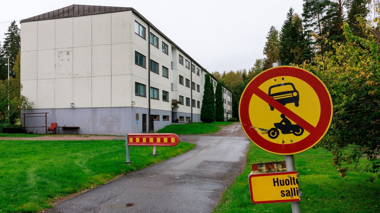 Pako | Niuvanniemestä karannut yhä kateissa, HS kävi miehen kotiosoitteessa