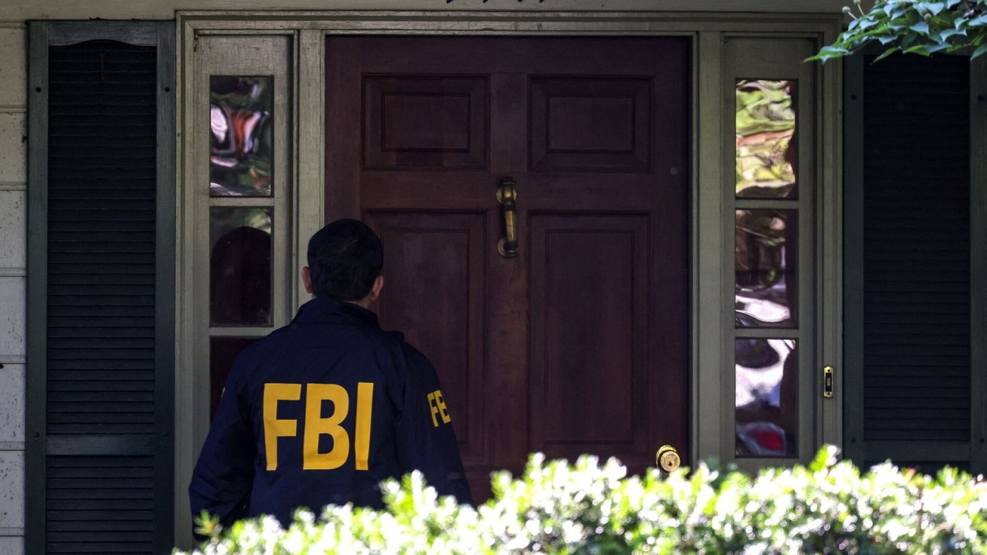 Yhdysvallat | FBI teki ratsian Trumpin entisen neuvon­antajan John Boltonin kotiin