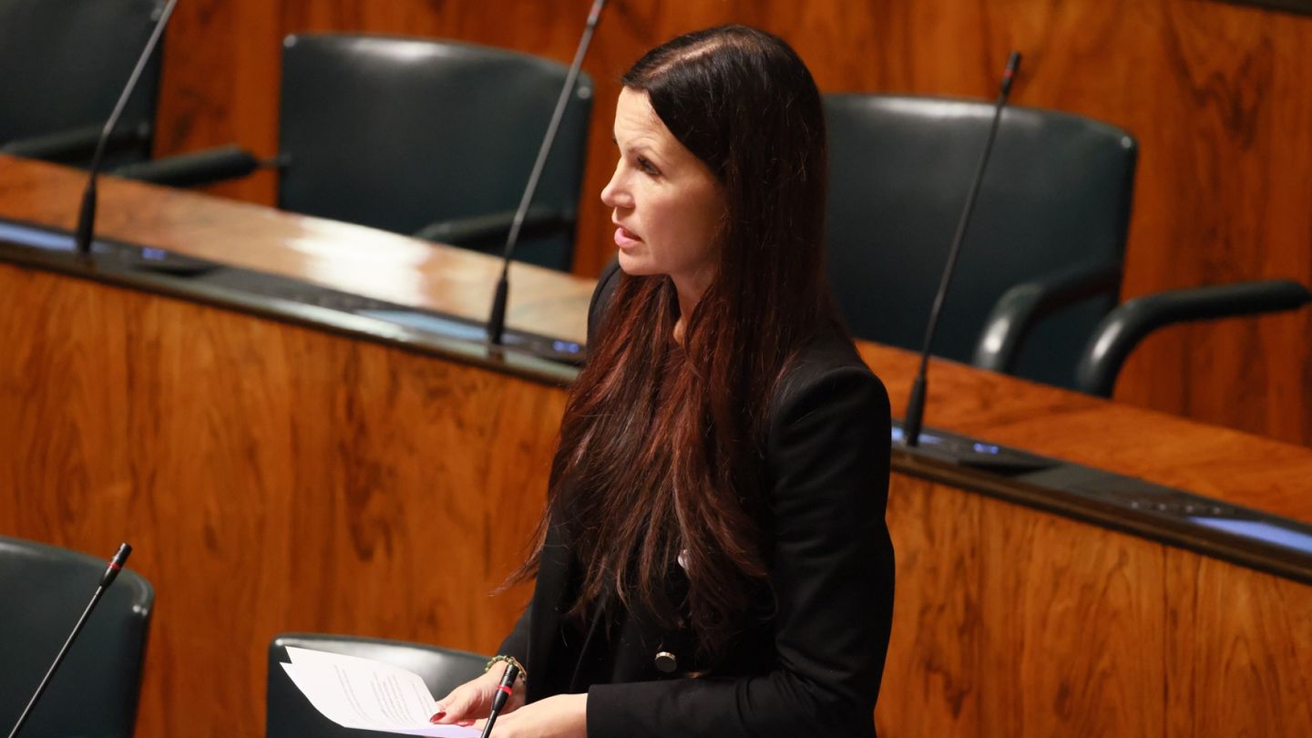 Finnish MP faces party discipline for voting against piglet castration ban repeal