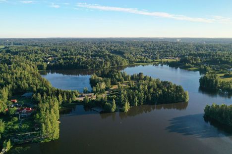 Rakastettu ja puhuttu Viinikanniemi on kokemassa lisää muutoksia. Tontit tulevat pian myyntiin.