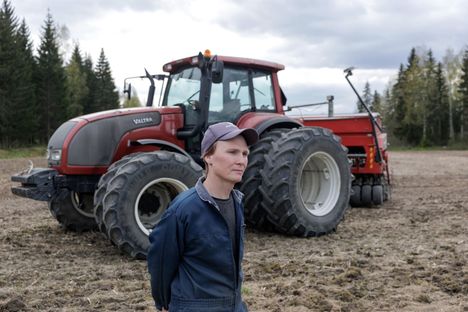 A potential Chinese actor raises doubts in Juha Koske, Lohja. He is wondering if Finnish information could leak abroad from the center.