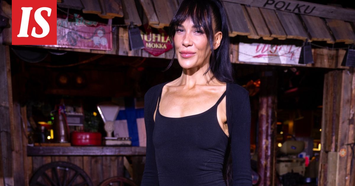 Podcast: Sini Sabotage kehitti kaksi tukalaa riippuvuutta tv-ohjelman kuvauksissa: ”Kelaa, kummatkin”