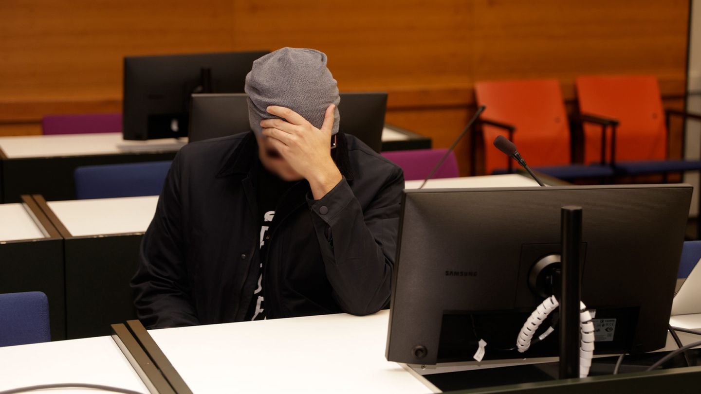 Päiväkirjatappaja, 37, oikeudessa – syytteet salakuljetuksesta