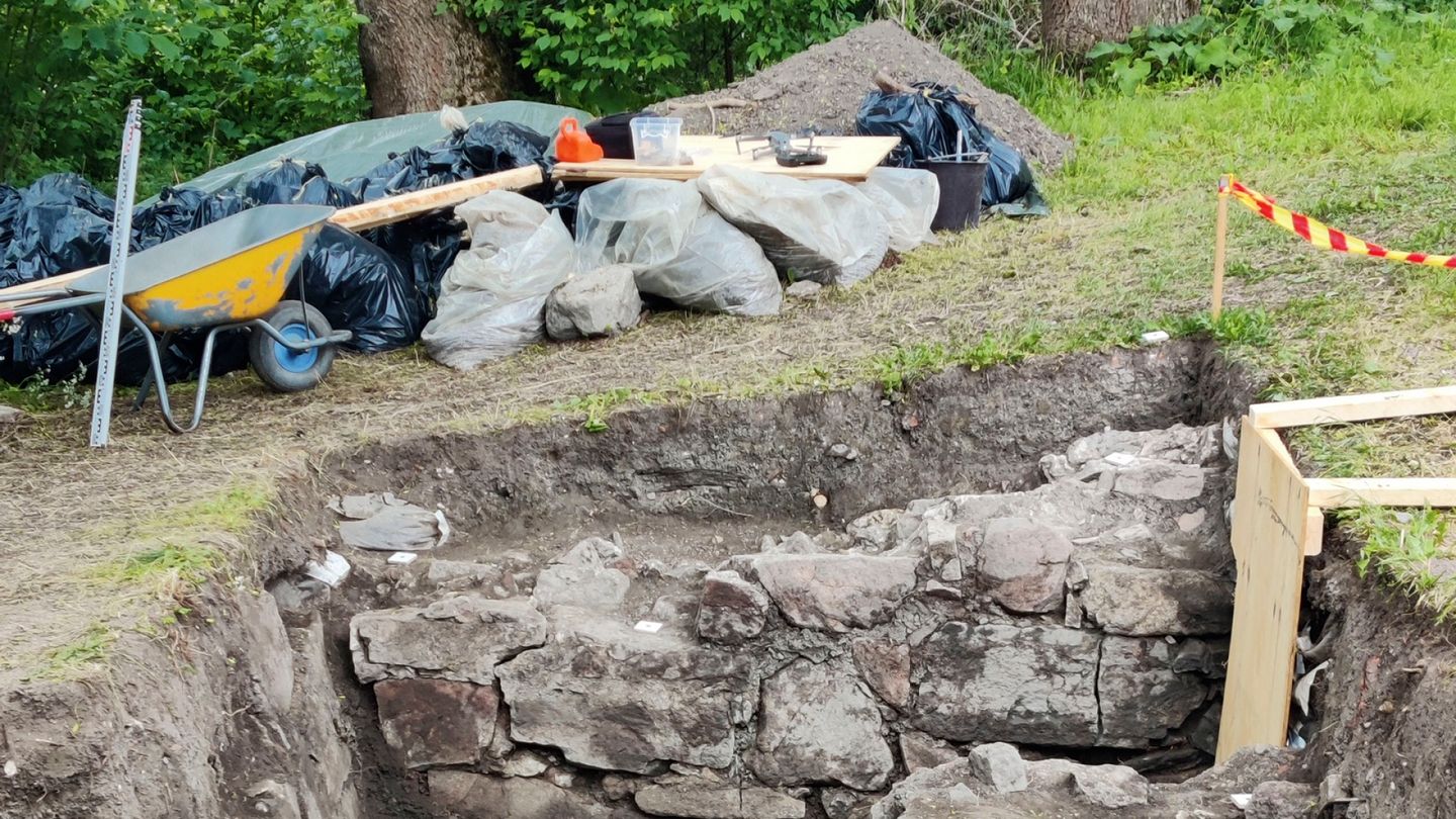 Lost medieval stone manor of Turku bishops found in Finnish excavations