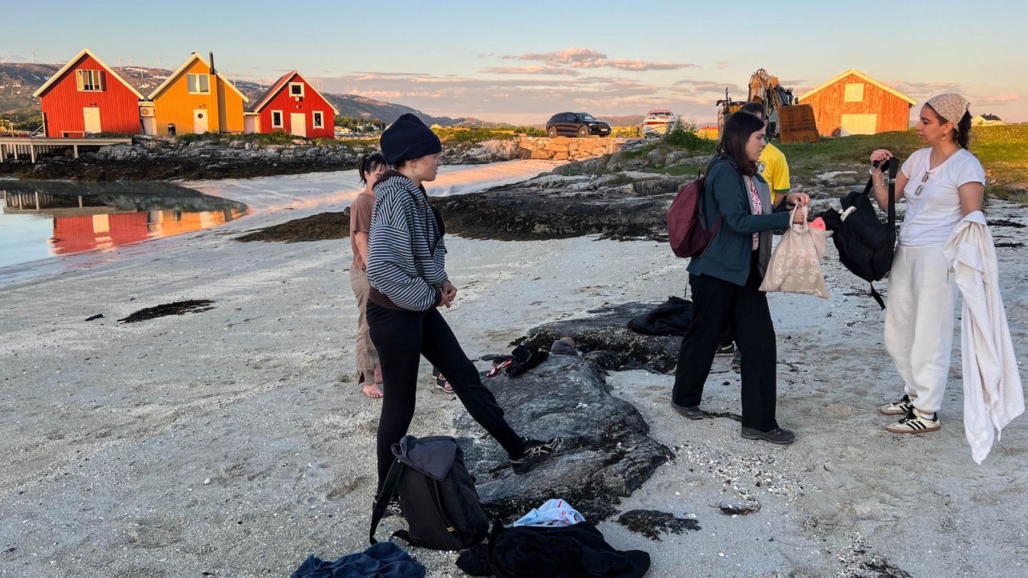 Norwegian village Sommarøy declares itself outside of time