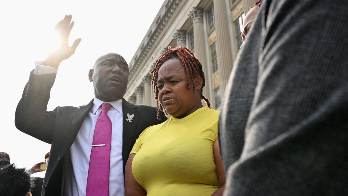 Yhdysvallat | Entiselle poliisille vankeustuomio Breonna Taylorin kuolemaan liittyen